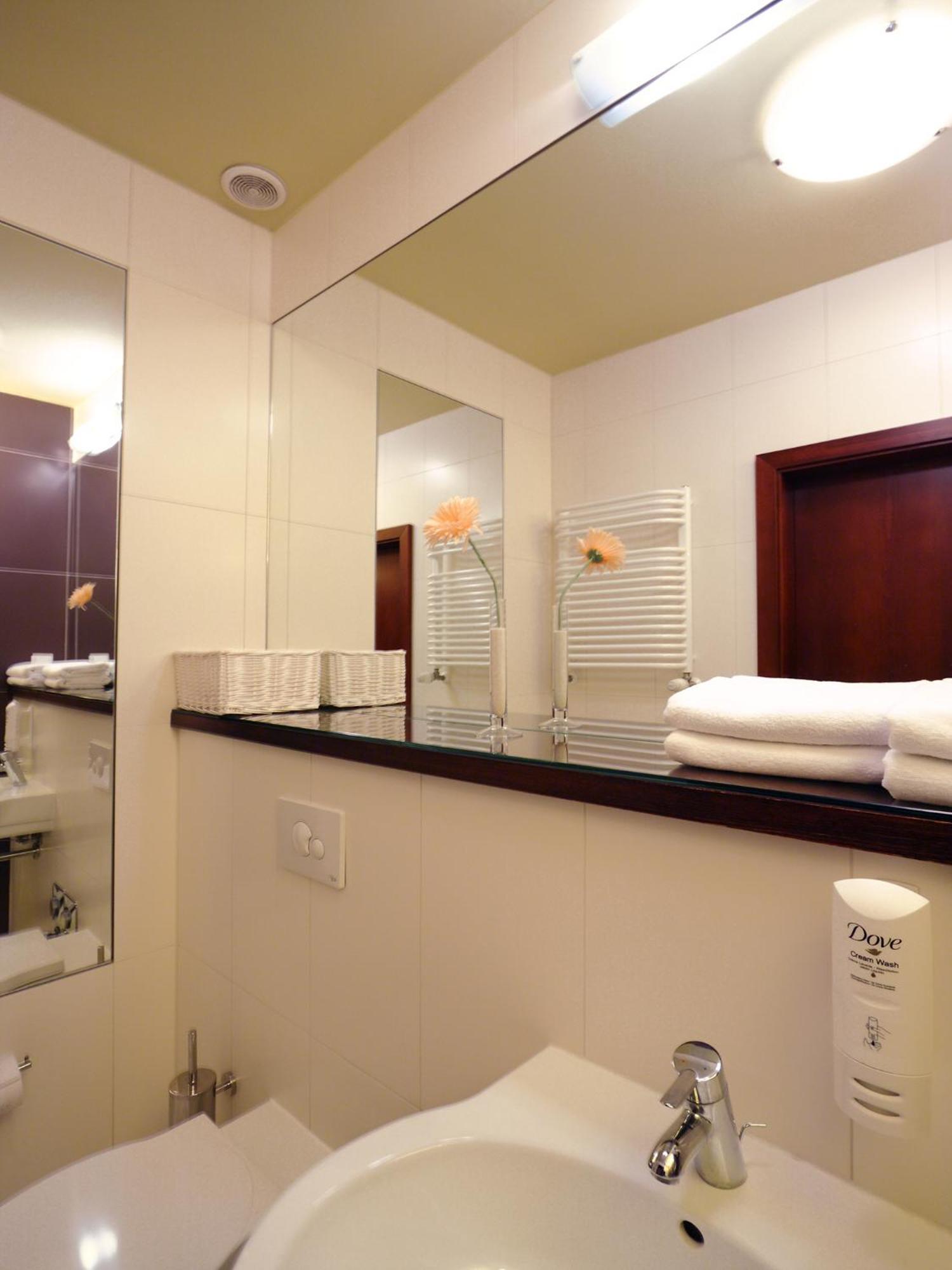 Apartamenty Zlota Nic Opole Bagian luar foto