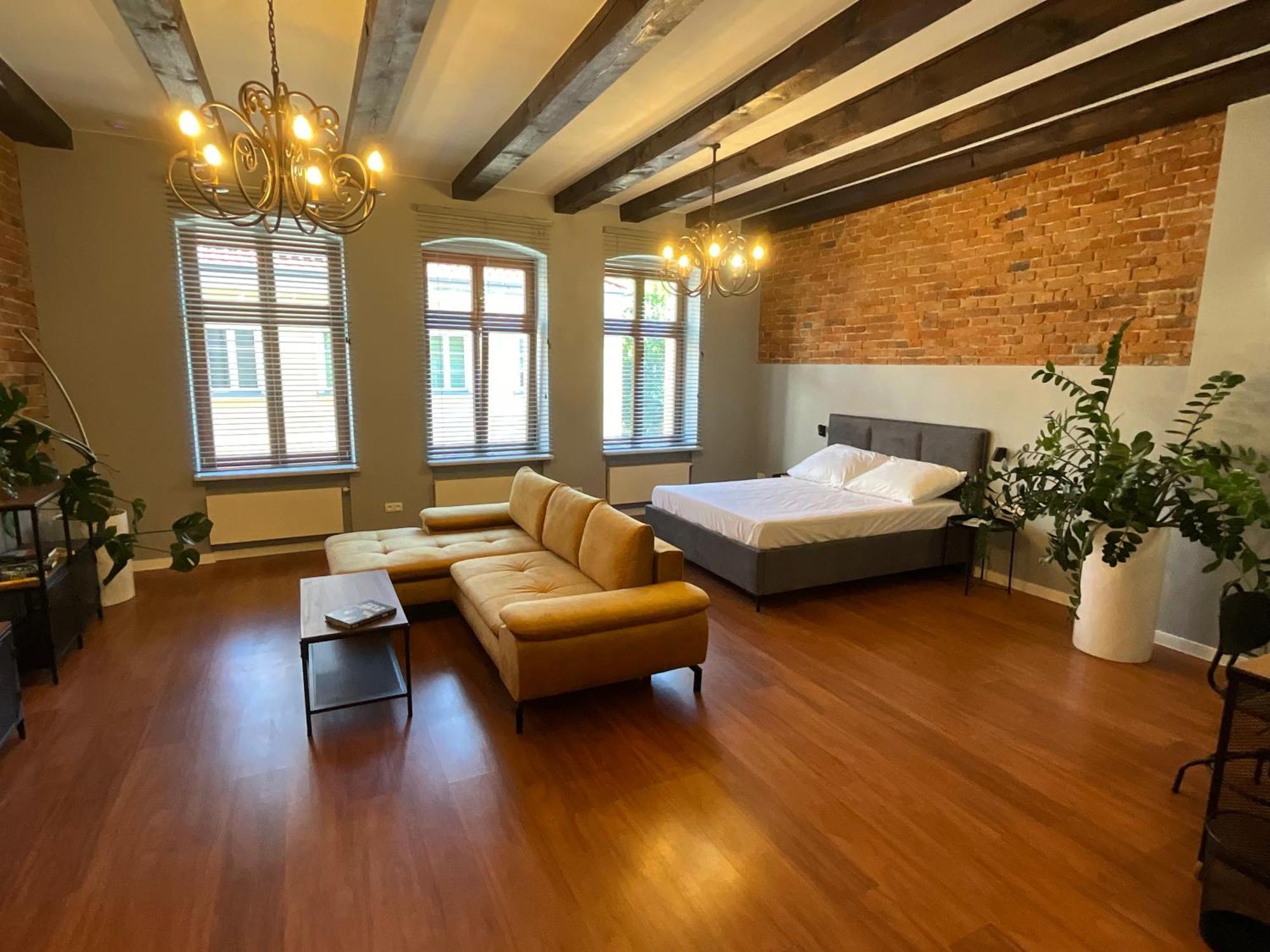 Apartamenty Zlota Nic Opole Bagian luar foto