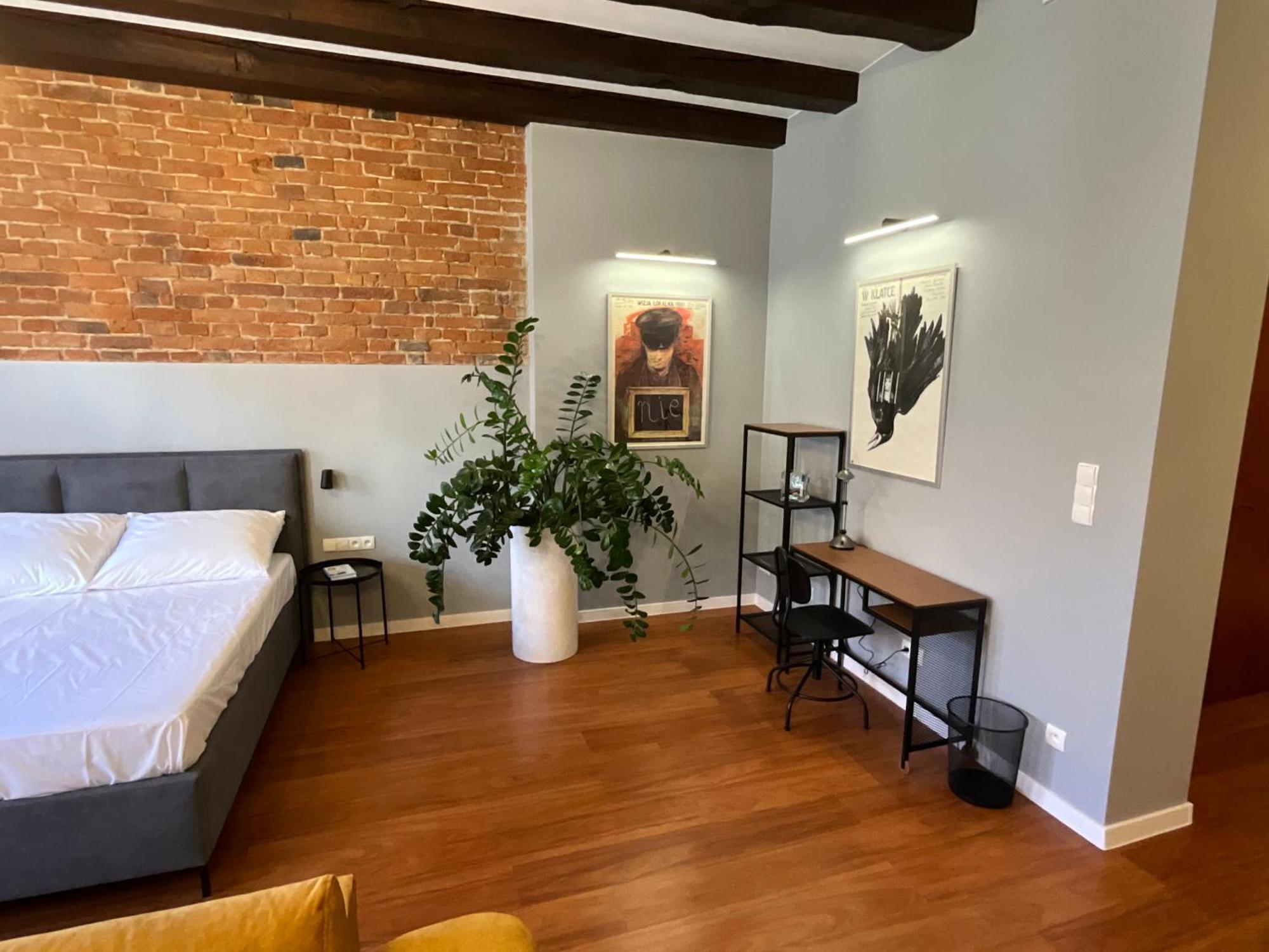 Apartamenty Zlota Nic Opole Ruang foto