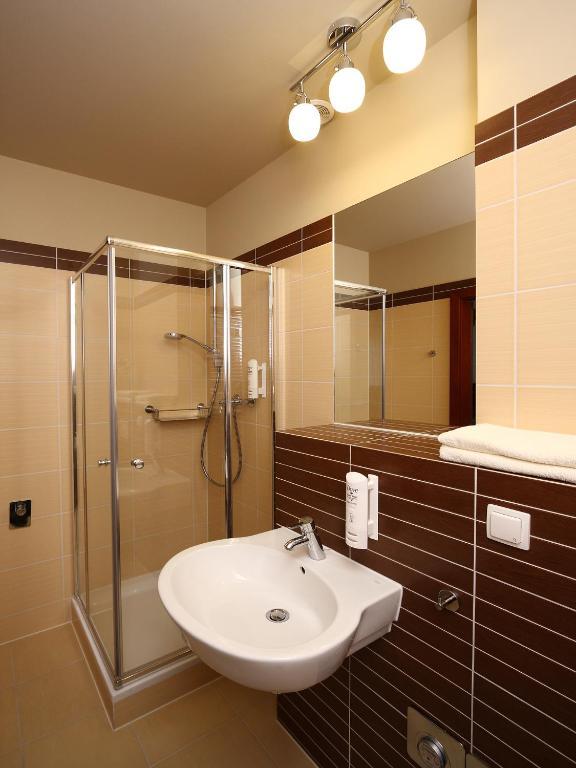 Apartamenty Zlota Nic Opole Ruang foto