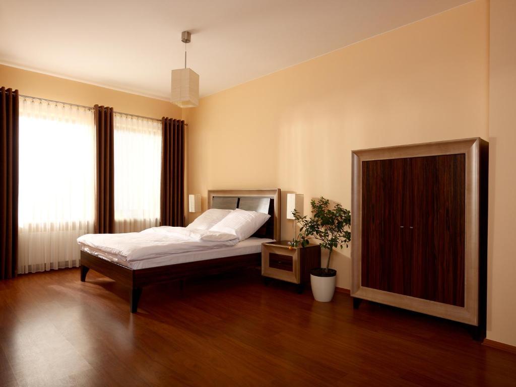 Apartamenty Zlota Nic Opole Bagian luar foto